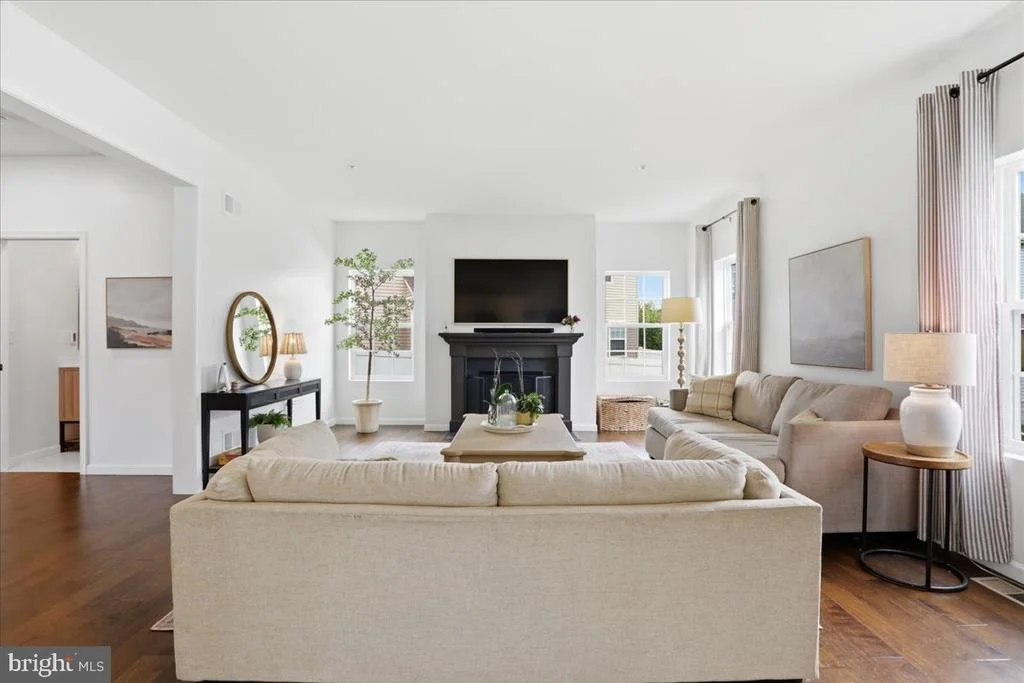Photo of 2003 COHASSET COURT