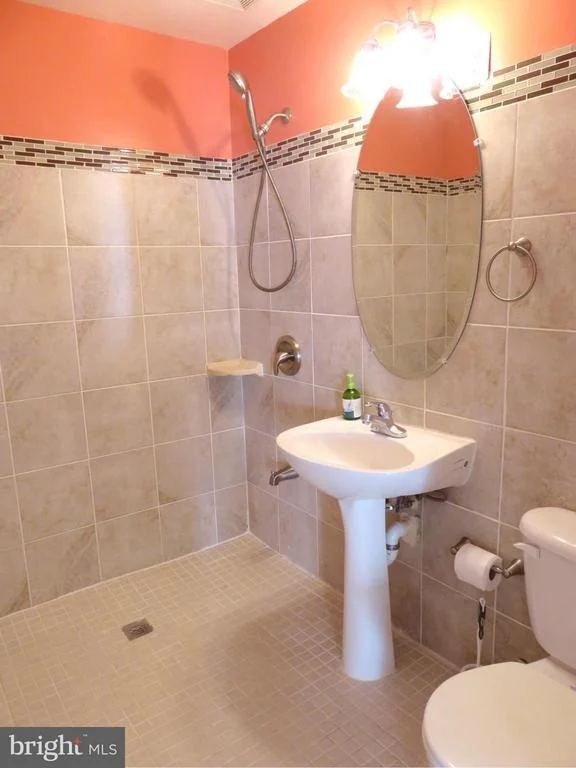 Photo of 111 RICHARD DRIVE SE