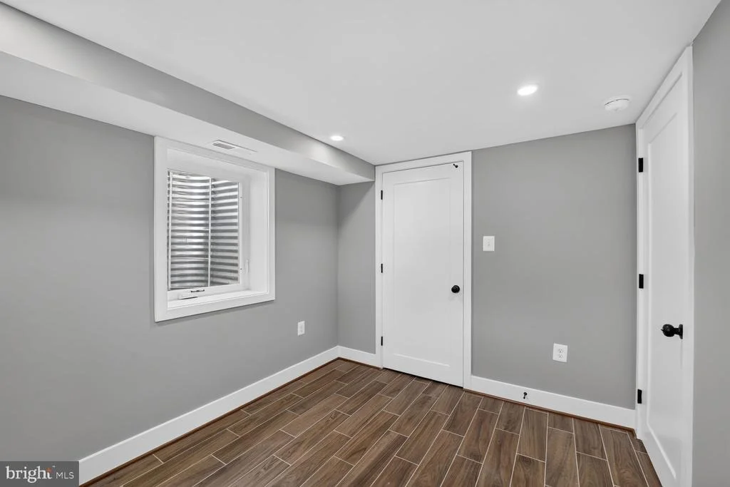 Photo of 1101 46TH PLACE SE