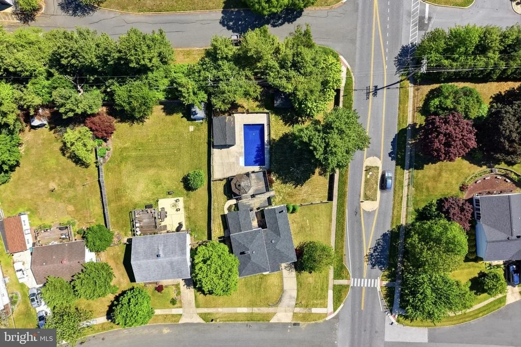 Photo of 2030 CHERRY ROAD