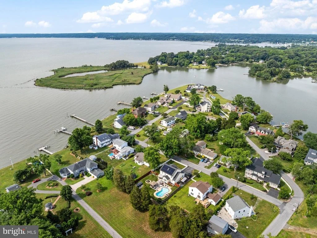 Photo of 812 BAY VIEW DRIVE