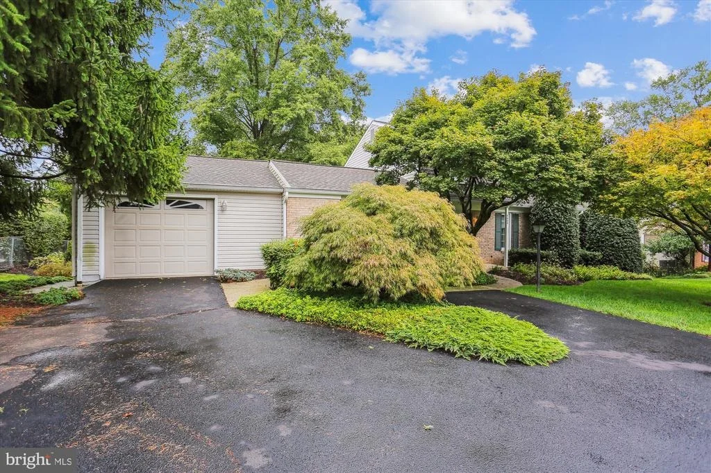 Photo of 6609 GARRETT ROAD