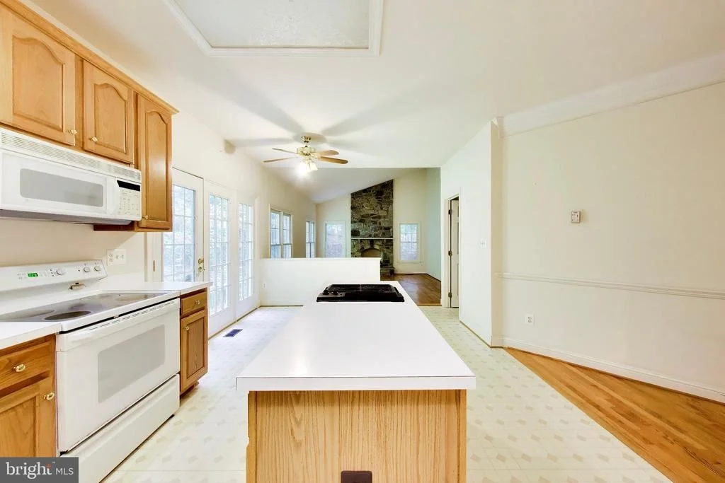 Photo of 6228 GARDEN ROAD