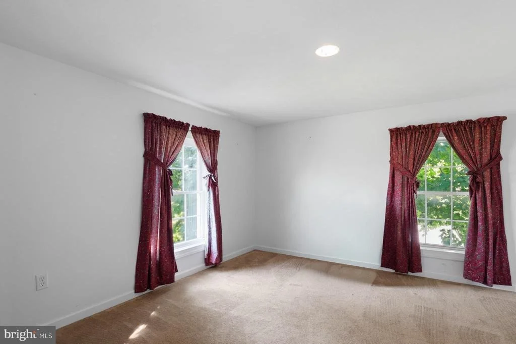 Photo of 2974 MARTINSBURG