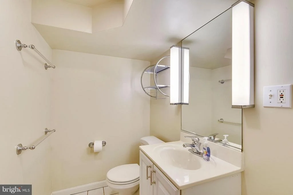 Photo of 5326 YORKTOWN BOULEVARD