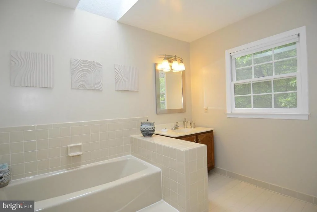 Photo of 11476 BRONZEDALE DRIVE