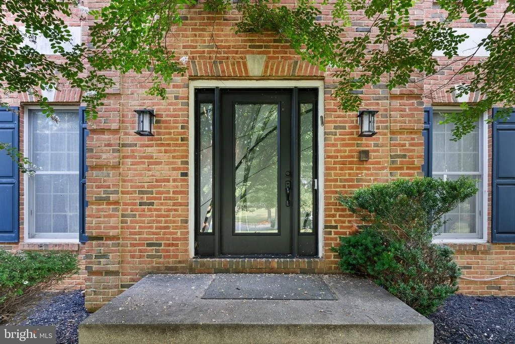 Photo of 2011 SHADOWROCK LANE