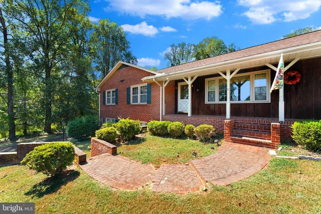 Photo of 194 RED HILL ROAD