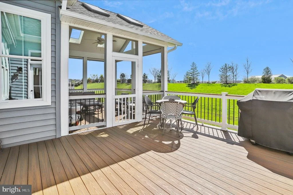 Photo of 2936 LEVEE DRIVE