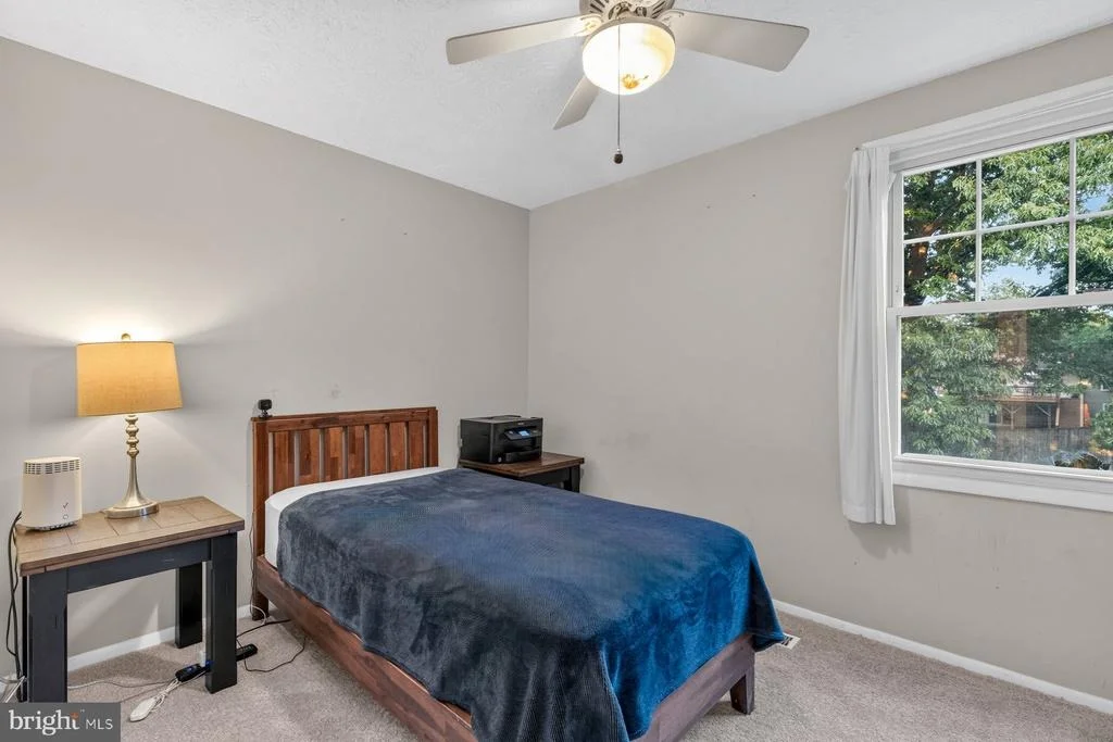 Photo of 935 MARINE DRIVE