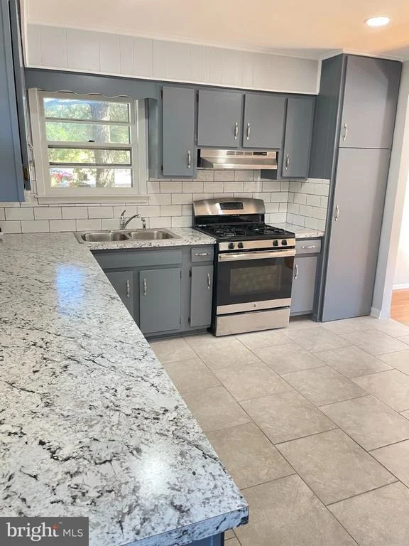 Photo of 113 DEROSA DRIVE