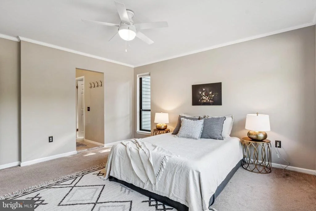 Photo of 910 LANGDON COURT