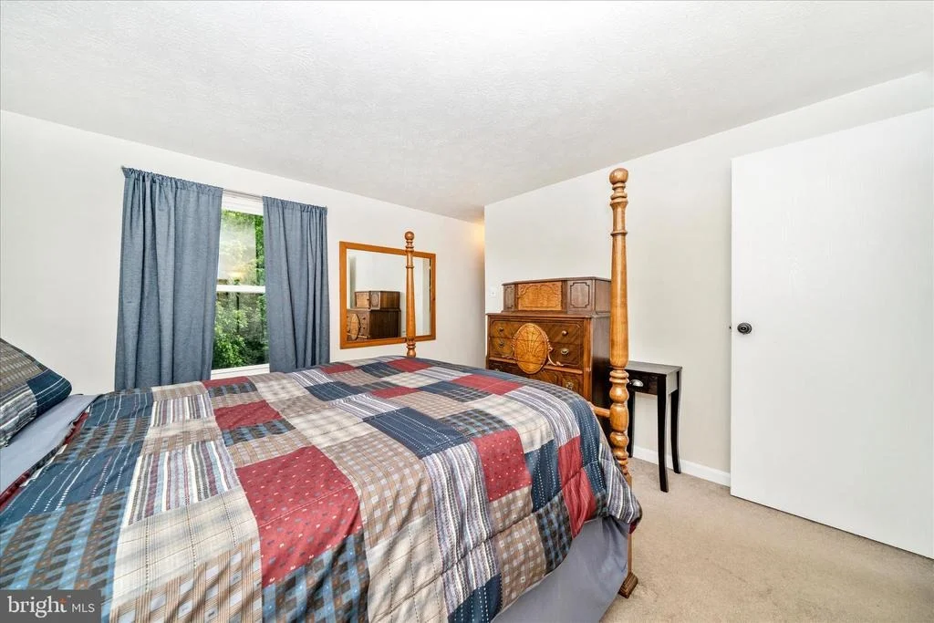 Photo of 212 WINTERGREEN LANE