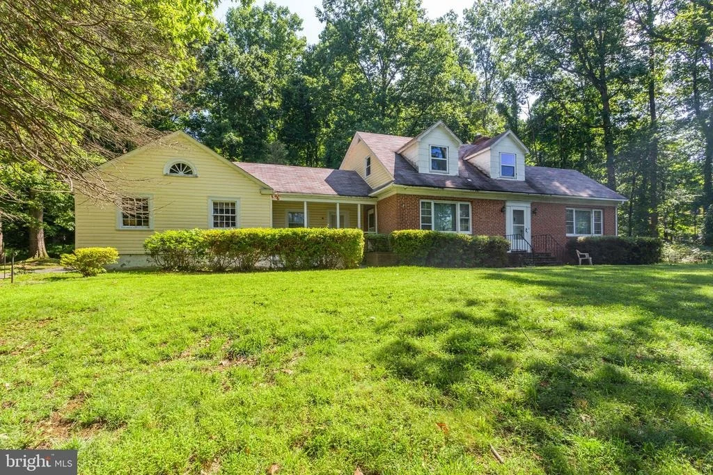 Photo of 7010 LANCASTER ROAD