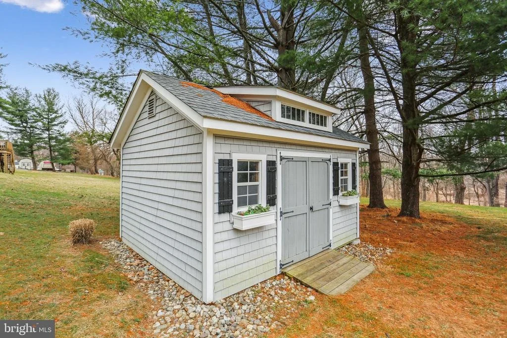 Photo of 8625 STABLEVIEW COURT