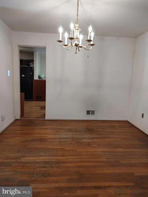 Photo of 420 LAMBERTON DRIVE