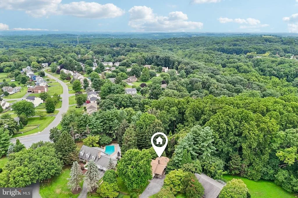 Photo of 24833 SHOWBARN CIRCLE