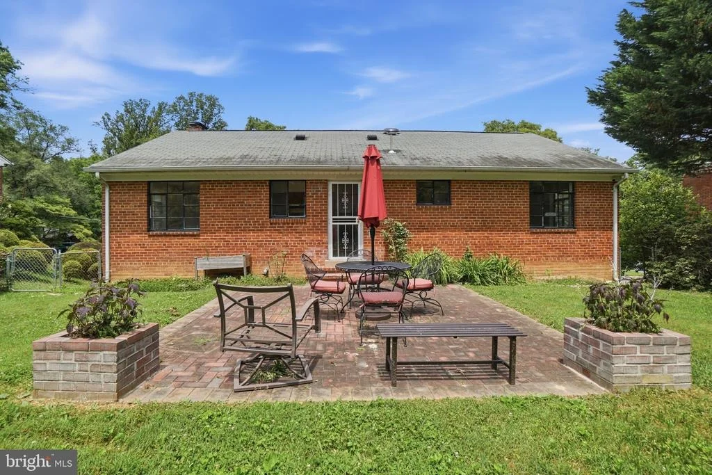 Photo of 7005 RALEIGH ROAD