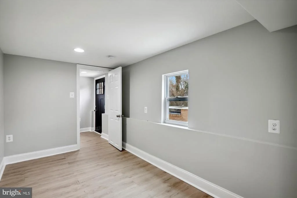 Photo of 7901 DARCY ROAD