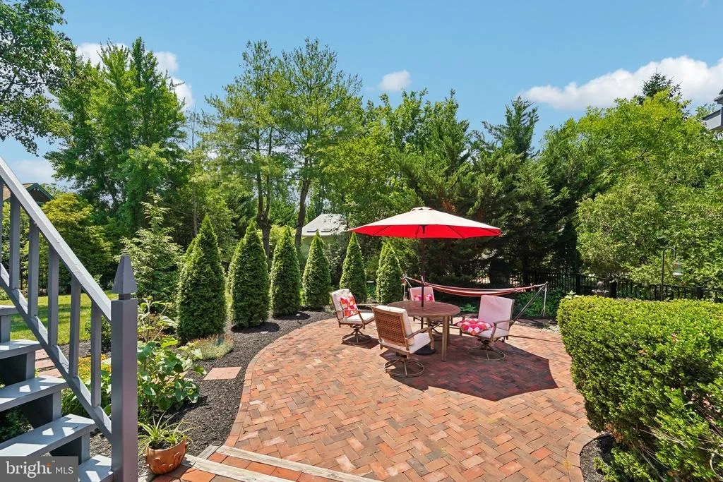 Photo of 355 BROADVIEW LANE