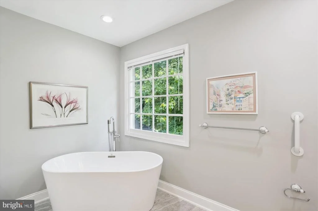 Photo of 22217 CREEKVIEW DRIVE