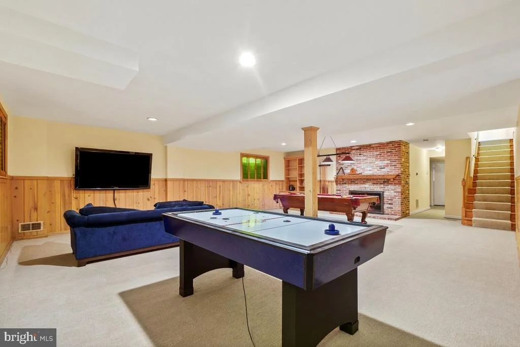 Photo of 7214 POMANDER LANE