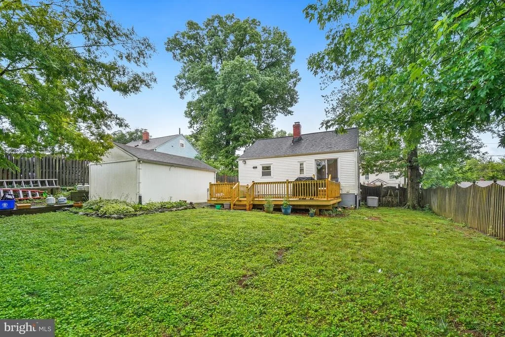 Photo of 12311 MIDDLE ROAD
