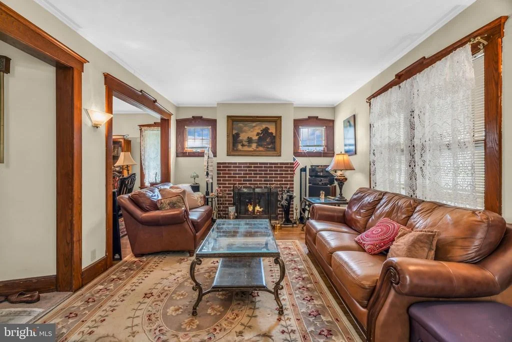 Photo of 1281 LONGFELLOW AVE
