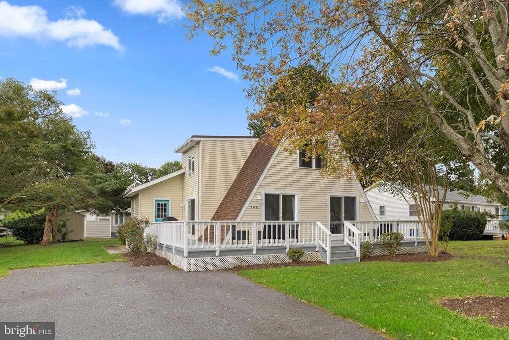 Photo of 742 FENWOOD CIRCLE