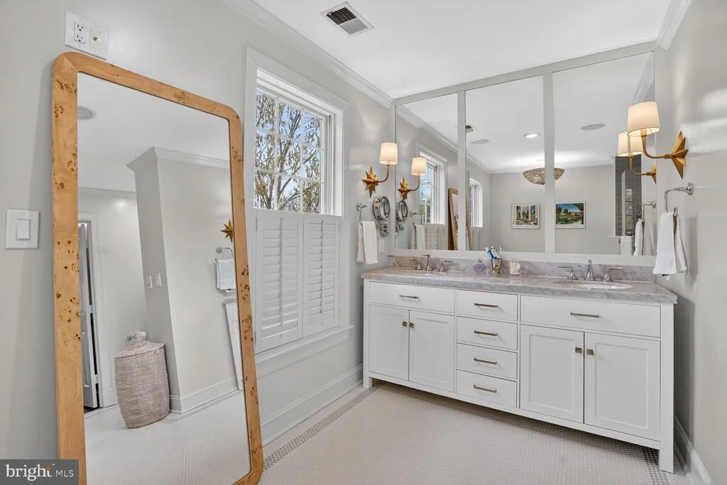 Photo of 4837 W STREET NW