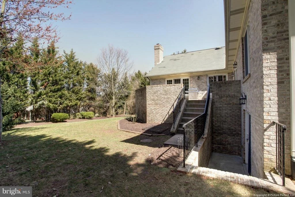 Photo of 8212 SKIPWITH DRIVE