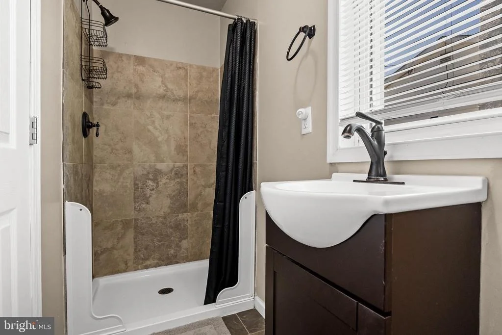 Photo of 155 W HAMPTON STREET
