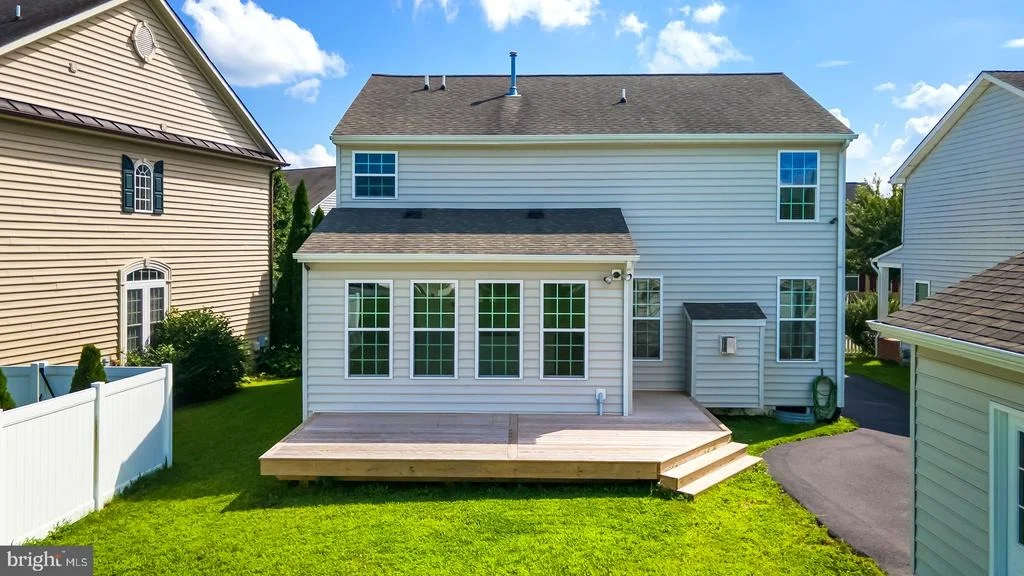 Photo of 327 CARLTON DRIVE