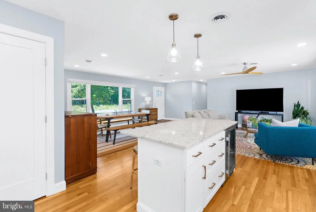 Photo of 205 RIVERSIDE DRIVE