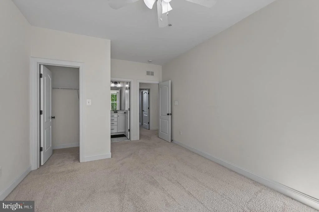 Photo of 1315 VOLUNTEER DRIVE