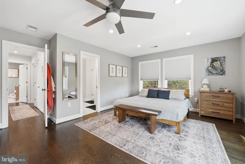 Photo of 2700 4TH STREET NE