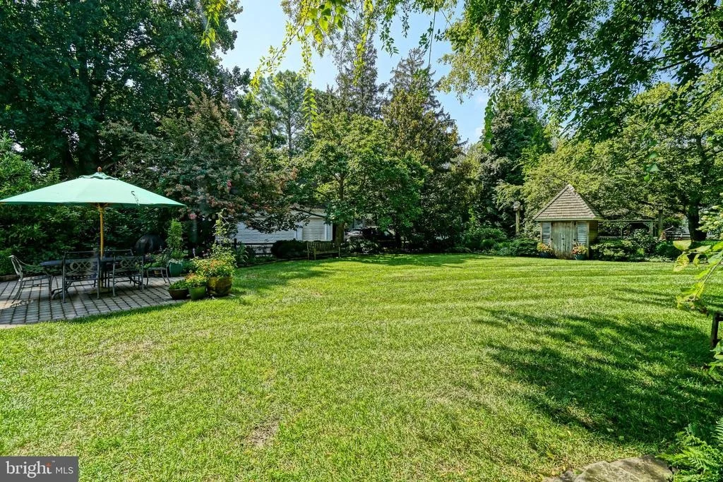Photo of 558 PILOTTOWN ROAD