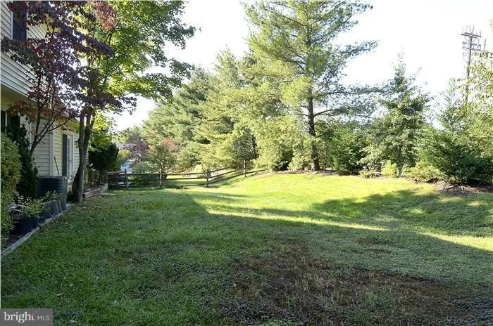 Photo of 304 BOSTWICK LANE