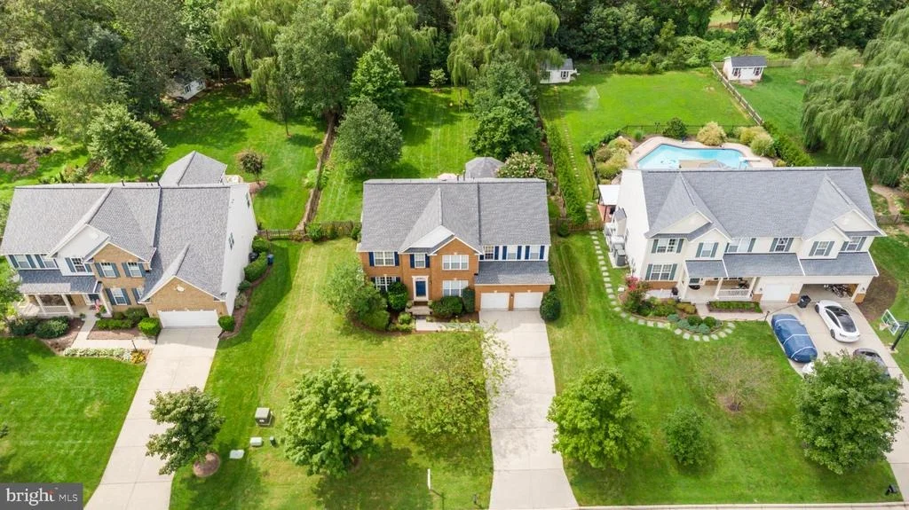 Photo of 25861 SPRING FARM CIRCLE