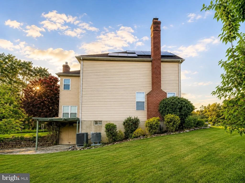 Photo of 9632 GREENEL ROAD