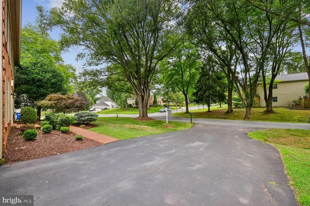 Photo of 9720 WILDEN LANE