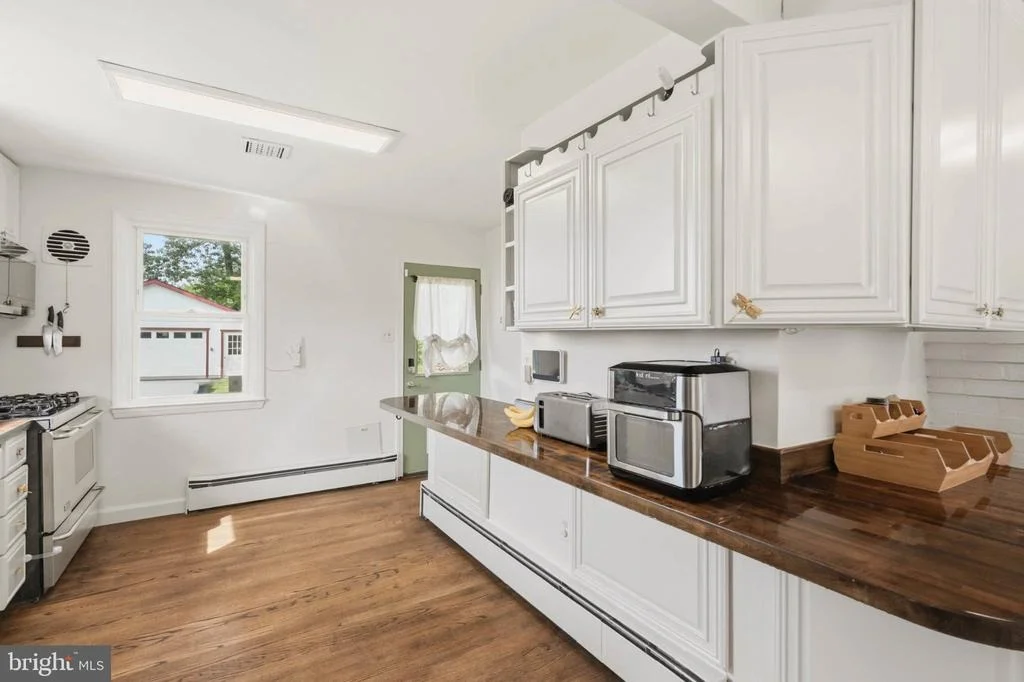 Photo of 6102 HANOVER ROAD