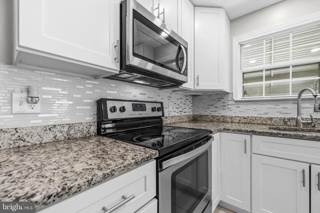 Photo of 8707 DELPHI DRIVE