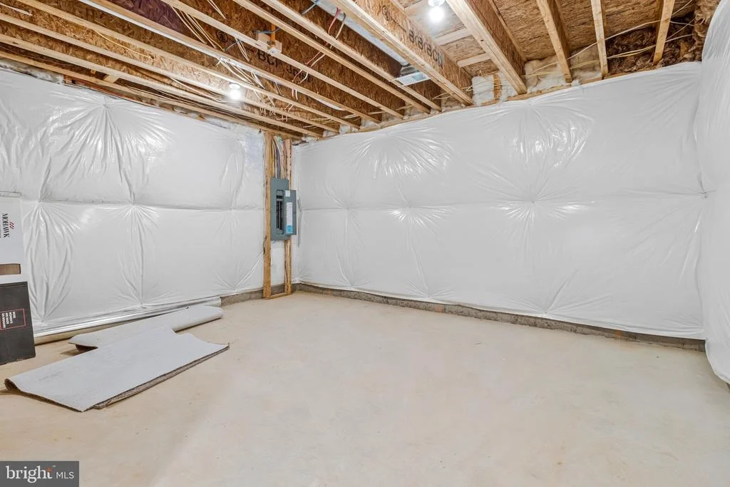 Photo of 2000 ARAM DRIVE
