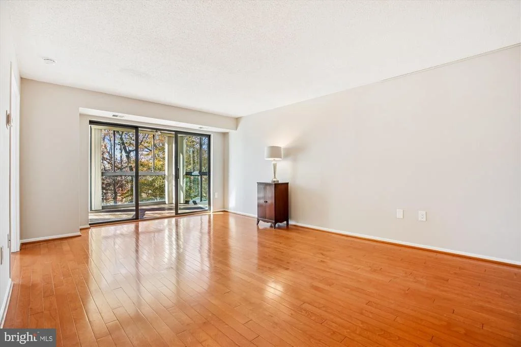 Photo of Unit 3308 at 15115 INTERLACHEN DRIVE