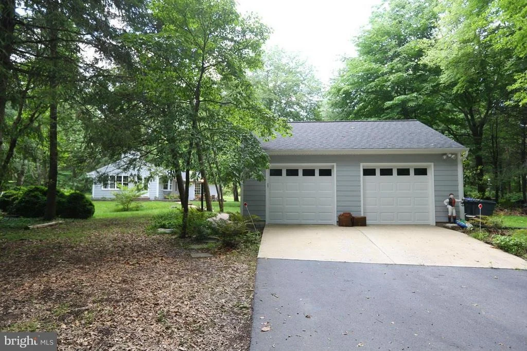 Photo of 13005 FOXDEN DRIVE
