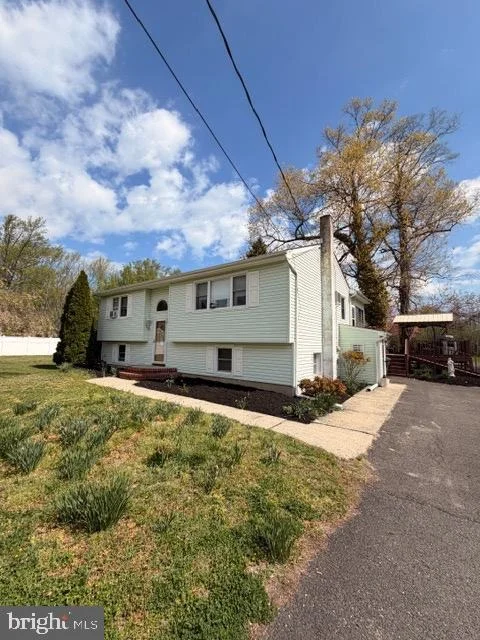 Photo of 69 HOCKAMICK ROAD