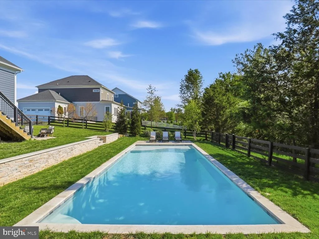 Photo of 25970 LIQUIDAMBAR LANE