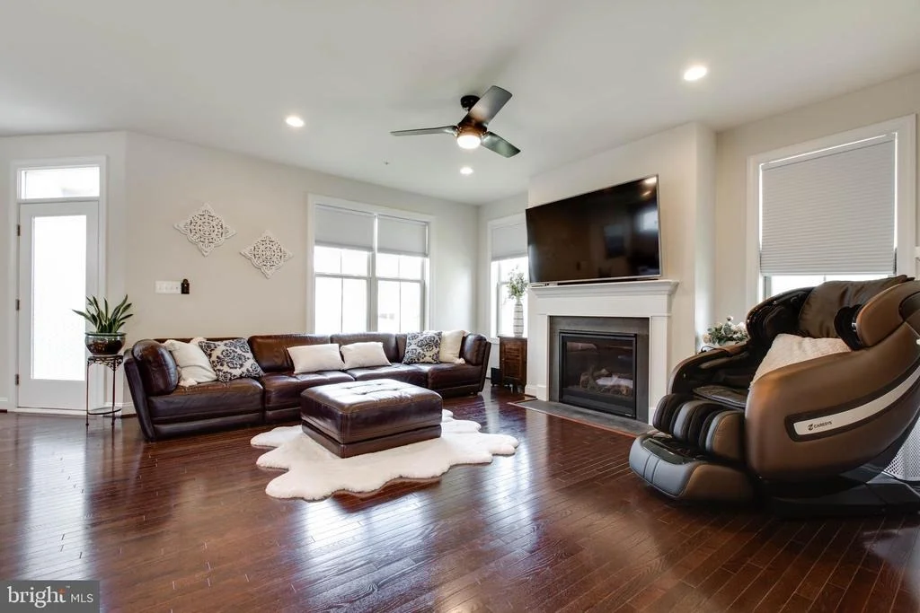 Photo of 4396 SHAMROCK DRIVE