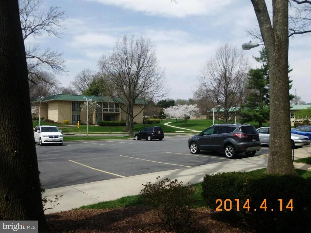 Photo of Unit 72F at 3618 GLENEAGLES DRIVE